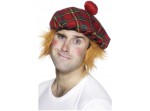 Gorra de cuadros escoceses